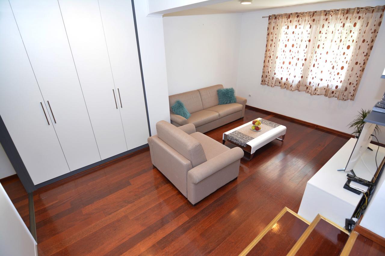 Tropicoco Apartments Тиват Экстерьер фото