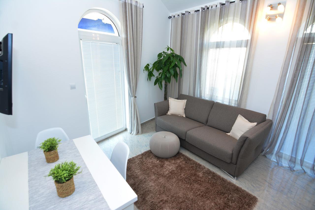 Tropicoco Apartments Тиват Экстерьер фото