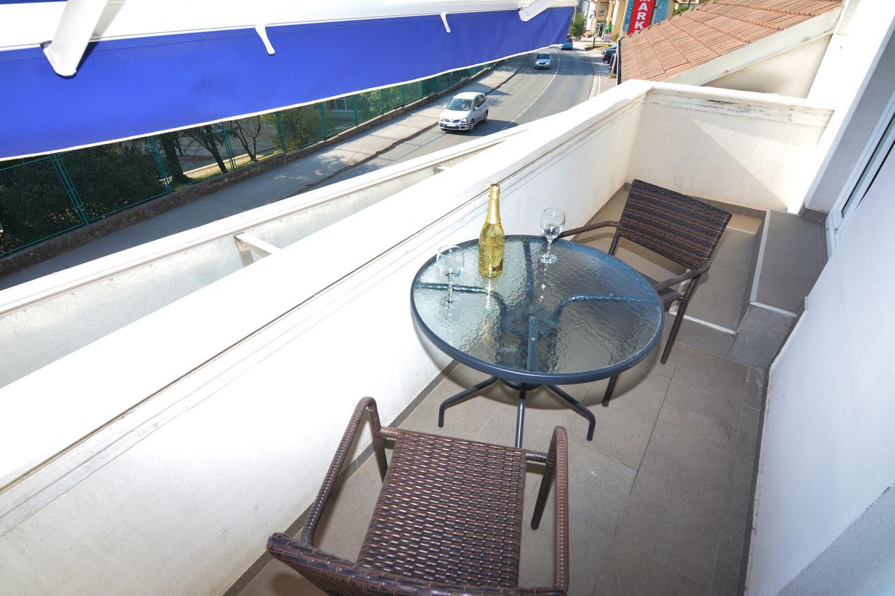Tropicoco Apartments Тиват Экстерьер фото