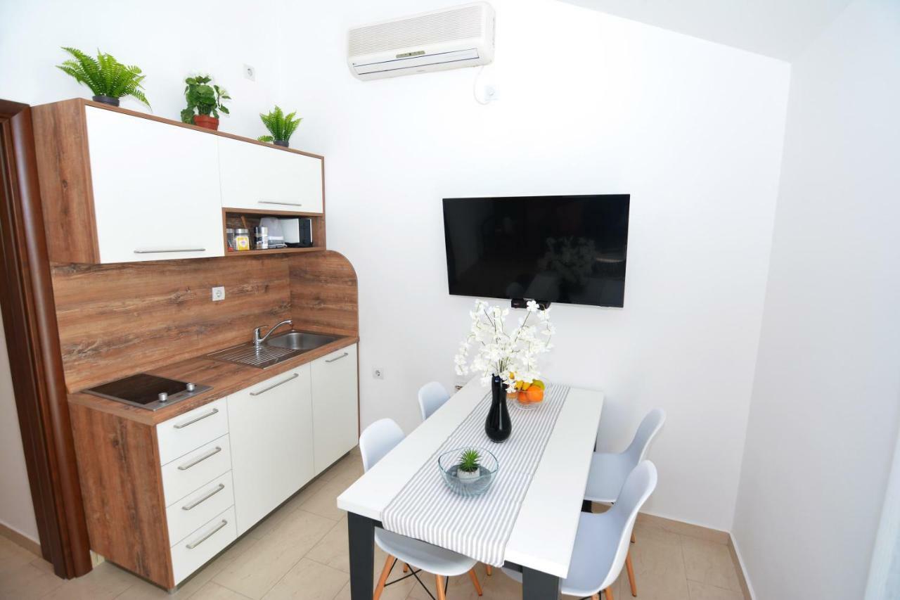 Tropicoco Apartments Тиват Экстерьер фото