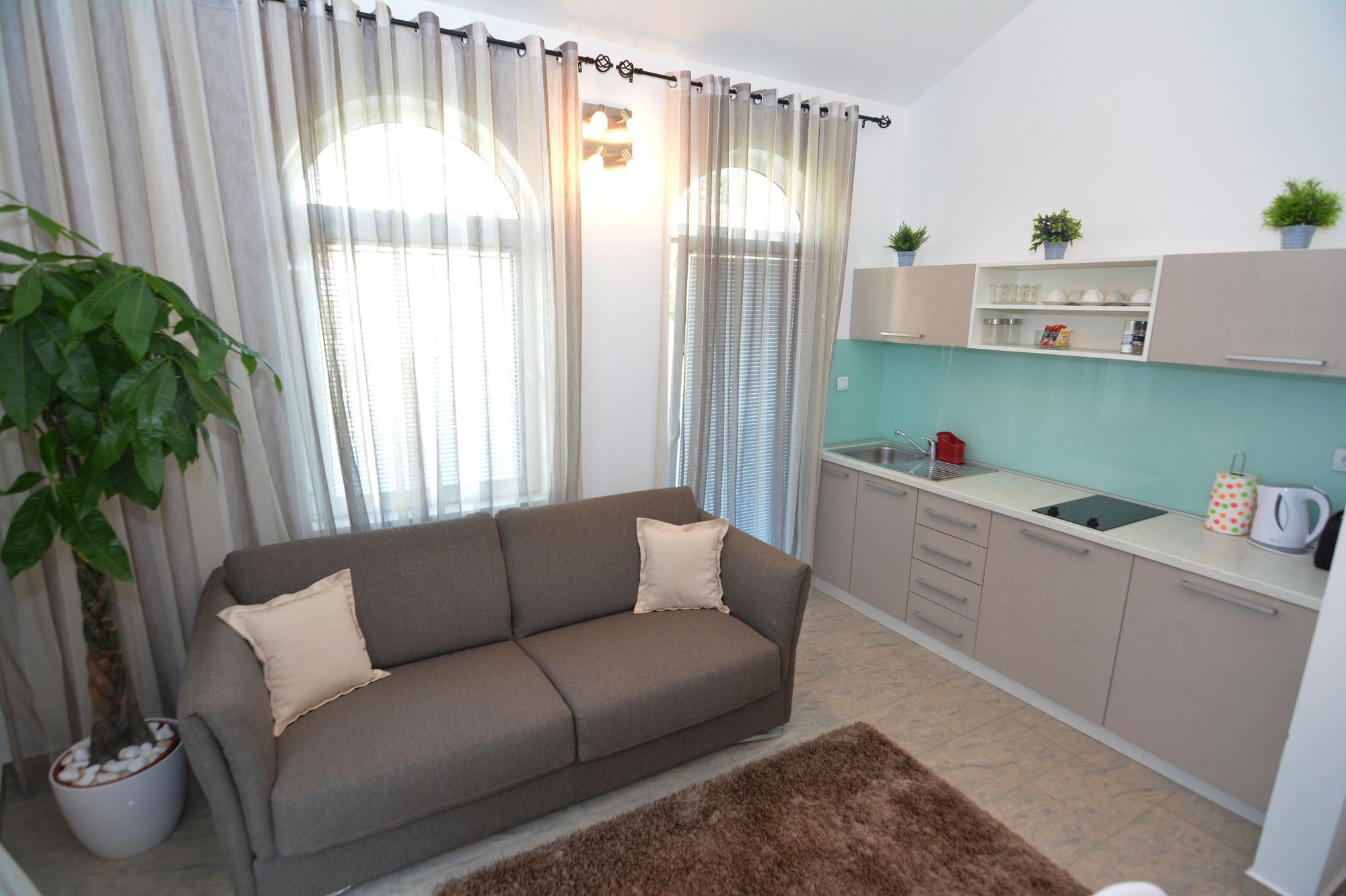 Tropicoco Apartments Тиват Экстерьер фото